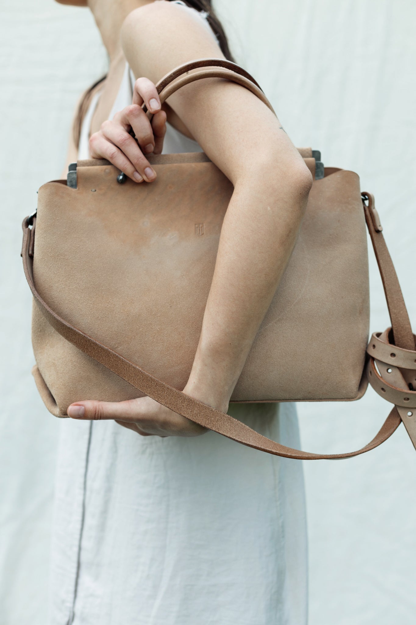 CONSONUS MADAME (DESERT)