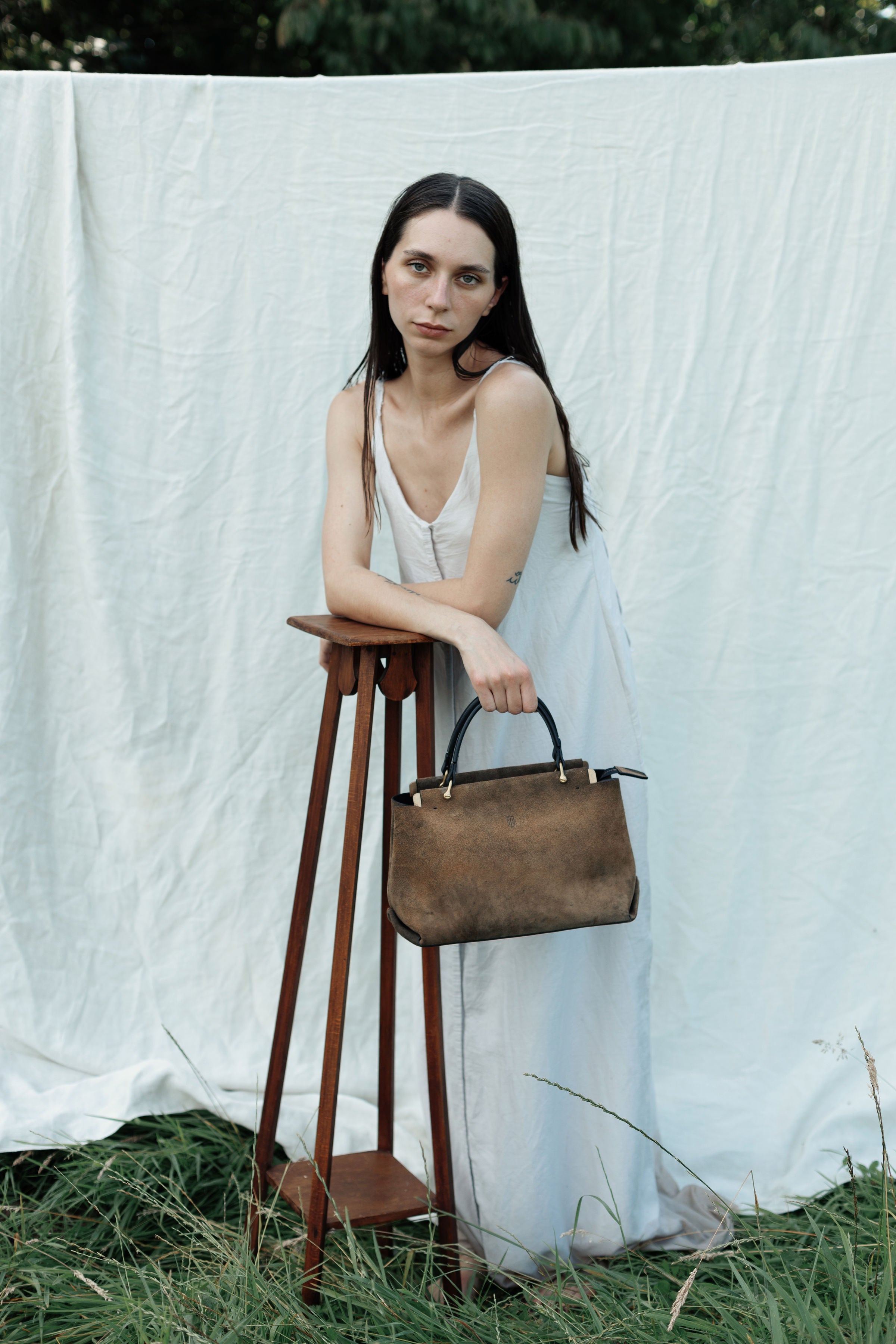 CONSONUS FEMINA (GRAU/BRAUN)