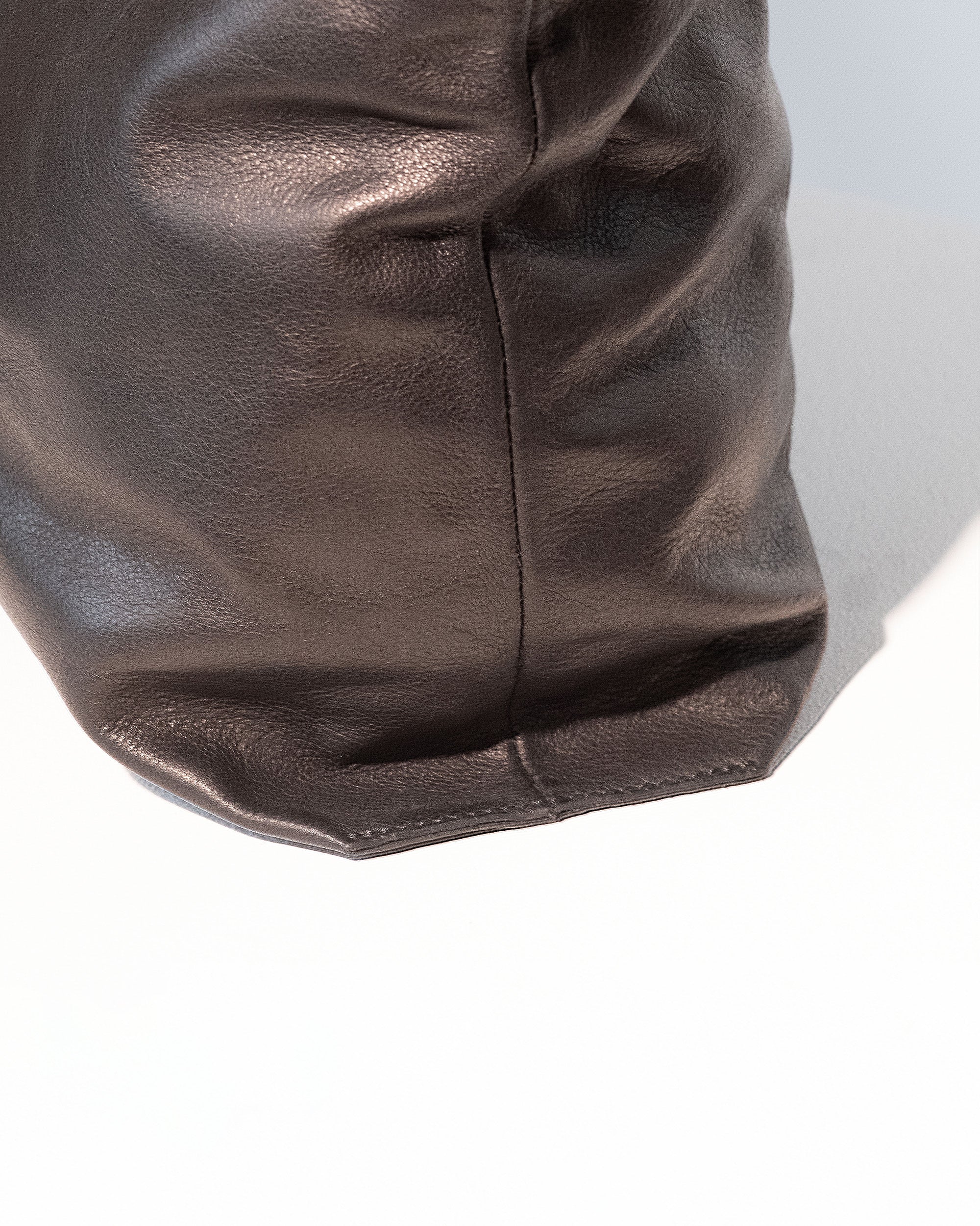 THE WEND POUCH SMALL (SCHWARZ)