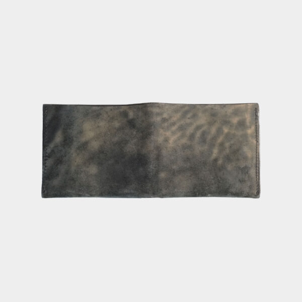 Outside of the open men's wallet charta by monolar with natural colour gradient of the leather