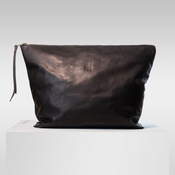 The big the wend pouch by Monolar made from black leather